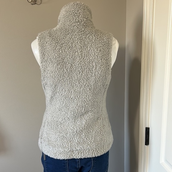 Patagonia Women's Los Gatos Vest Pebble Grey Fleece Teddy Full Zip Mock Neck S - Picture 8 of 13